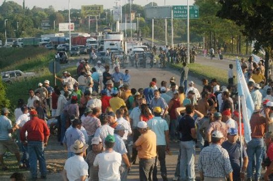 Buzzi destac que la modalidad de protesta definida por su entidad no incluye el corte de rutas. 