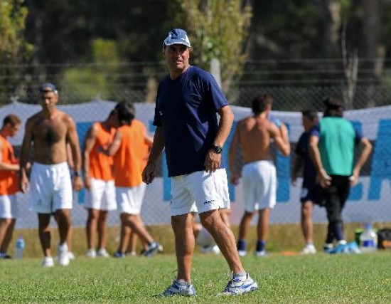 Leo Madeln, DT de Gimnasia que va hasta el 