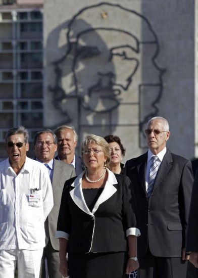 La presidenta chilena en una actividad protocolar de ayer. 