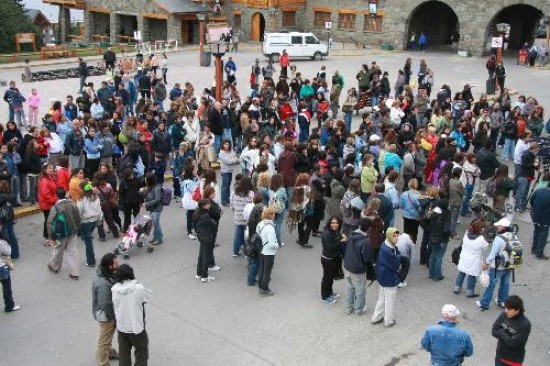 Los maestros de Bariloche se reunieron con Cascn. 