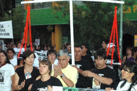 La marcha recorri las calles cntricas de Cipolletti y culmin con un acto. 