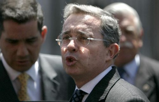 Organismo de derechos humanos haba reclamado negociar. Uribe se niega. 