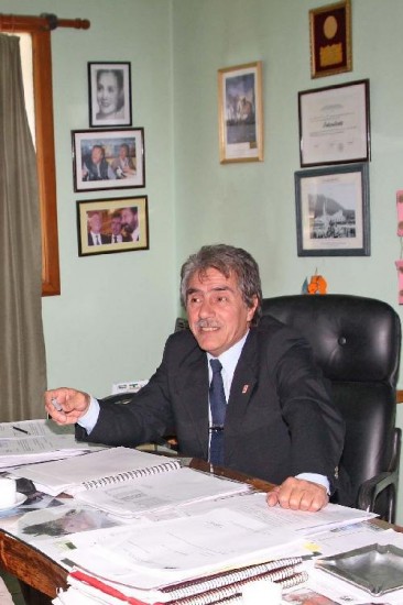 Oscar Romera est buscando fecha para las elecciones que renovar parte de los concejales. 