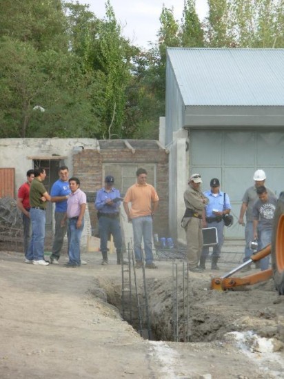 En el sector trabajan en la construccin del nuevo edificio del Instituto de Seguridad Social del Neuqun. 