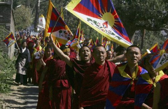 El Dalai Lama denunci que los tibetanos 