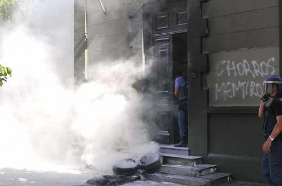 El fuego debis er sofocado por personal de Bomberos Voluntarios (Gabriel Oyarzo/AN)