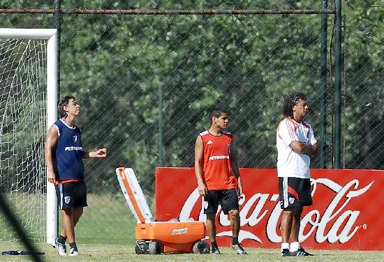 Gorosito est evaluando la posibilidad de incluir a Gallardo ante Nacional, el jueves por la Libertadores. 