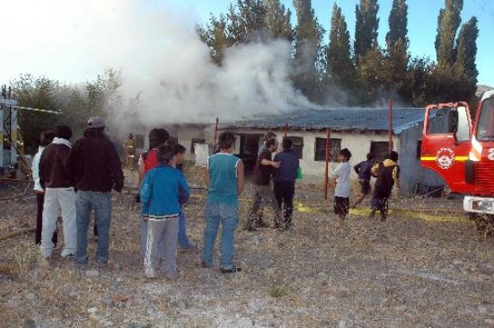 Instalaciones que se haban salvado del fuego en 2007 se quemaron el viernes. 