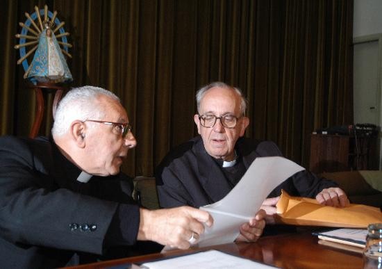 Los obispos, en su primera reunin, alertaron por el clima de conflicto. 