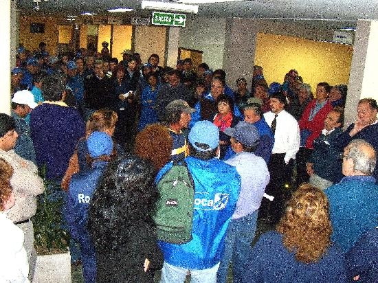 Los empleados del municipio roquense exigen la convocatoria a paritarias. 