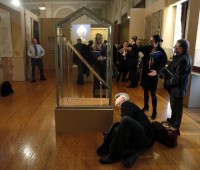 En Estados Unidos la gente se acercó al museo a ver el telescopio que le sirvió a Galileo para inaugurar una nueva era. 