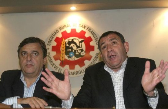 Luis Juez ya acord con la Coalicin Cvica y espera por los radicales. Mario Negri, conductor de la UCR cordobesa, quiere la alianza. 