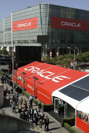 Oracle es considerado uno de los sistemas de bases de datos ms completos. Ahora compra Sun, que innova en tecnologa de red. 