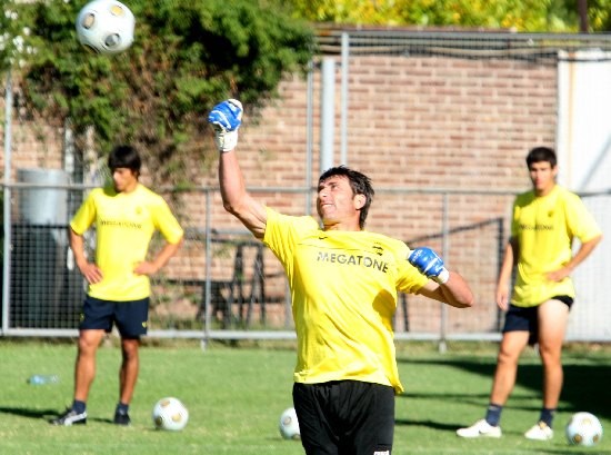 nico. De los habituales titulares, slo Roberto Abbondanzieri est confirmado entre los once de maana. 