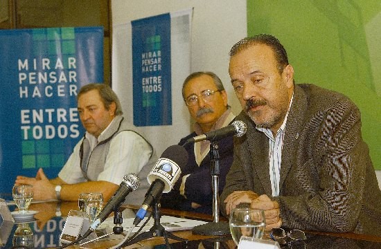 Procuran la participacin de la comunidad en el foro municipal neuquino. 