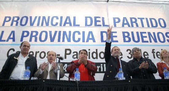 El congreso del PJ bonaerense sesion en tiempo record para definir el tema de las candidaturas 