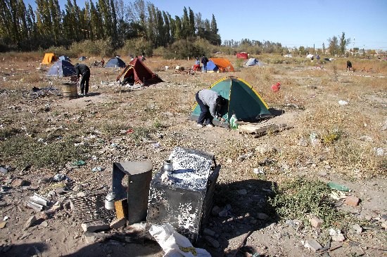 Los nuevos episodios tuvieron como escenario terrenos ubicados sobre la Circunvalacin, en el norte de Cipolletti. 