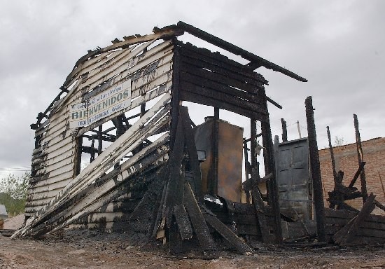 La casilla donde funcionaba la comisin vecinal de Melipal fue arrasada por el siniestro. 