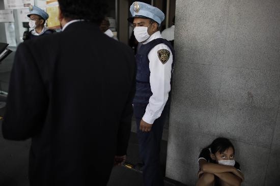 Las medidas tomadas por algunos pases para evitar el ingreso del virus han provocado polmica en Mxico. 