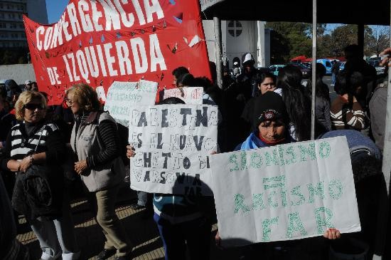 Cinco de los detenidos integran la rama piquetera del Partido Comunista. 