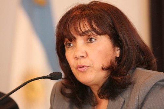 Ministra de Salud, Cristina Ura. 