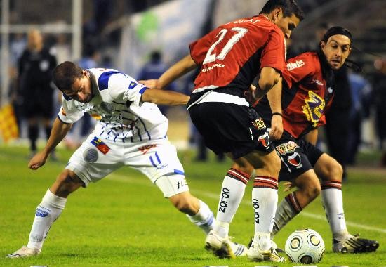 El Sabalero se recuper en Mendoza y gan despus de dos fechas. 