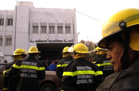 Los bomberos siguen esperando la llegada de 20 dispositivos. 