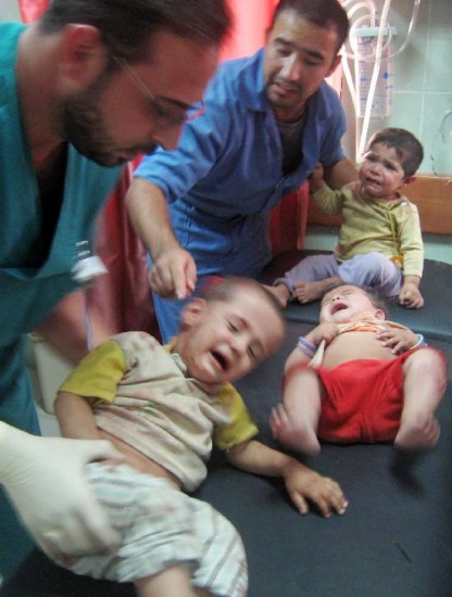Ms de 200 personas resultaron heridas en el atentado en Kirkuk, muchsimos de ellos bebs y nios. 