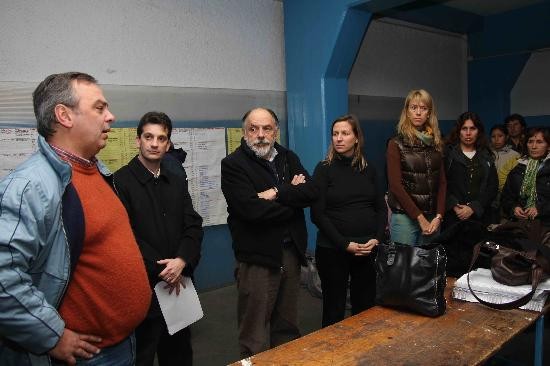 Candidatos y dirigentes ajustaron detalles anoche en el saln de Bomberos de Bariloche. 