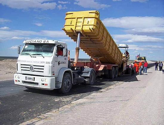 Ya hay un buen tramo de la Ruta 23 que est terminado. Ahora la obra avanza hacia el oeste. 