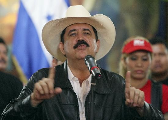 Pese al rechazo general, el presidente hondureo quiere seguir en el gobierno. 