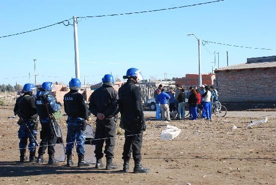 Ante la falta de respuesta de las autoridades, los vecinos realizaron una nueva toma. 