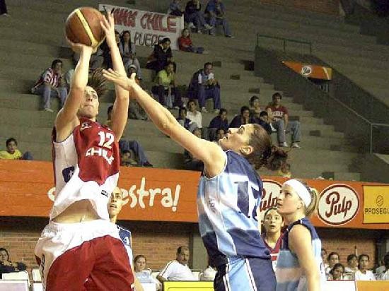 Las chicas buscarn uno de los pasajes al mundial. 