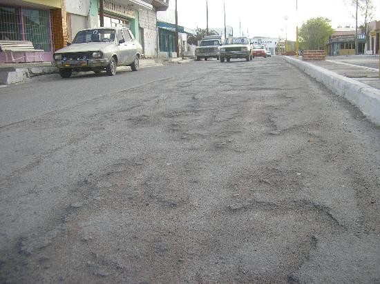 El asfalto llegar al barrio Industrial y en otros sectores se harn cordones. 