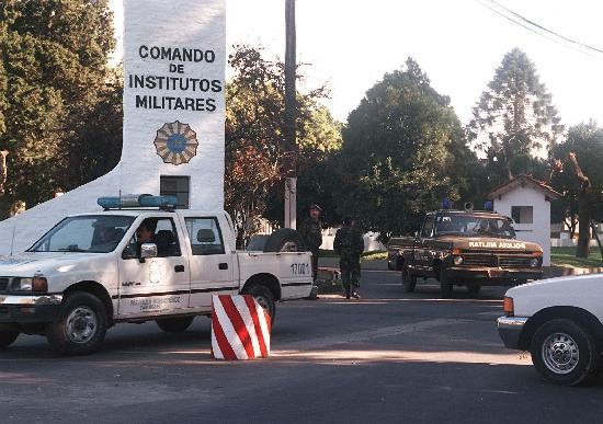 En junio del 2007 la guarnicin militar haba sido asaltada de una forma similar a la de ahora. 