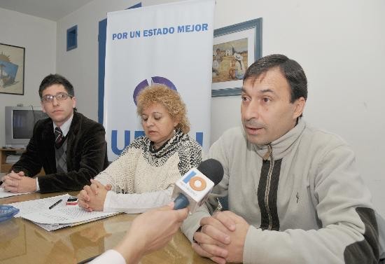 Integrantes del gremio informaron ayer sobre la presentación judicial. 