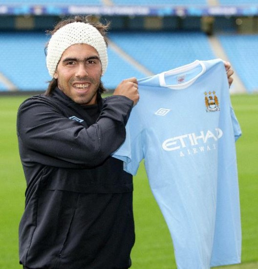 A causa de una molestia en el tobillo, Tevez no debutar hoy con la camiseta del City. 