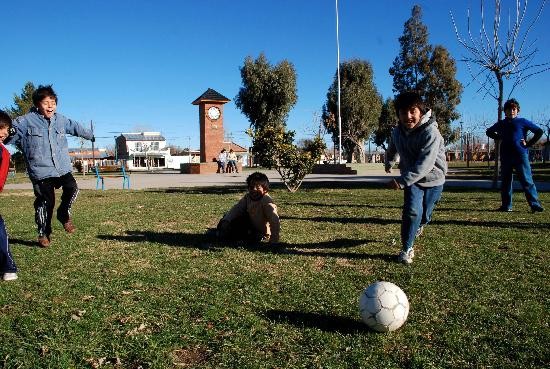 El sostenido crecimiento demogrfico que se produjo en los ltimos aos aumenta el nivel de las demandas sociales, dice el intendente. 