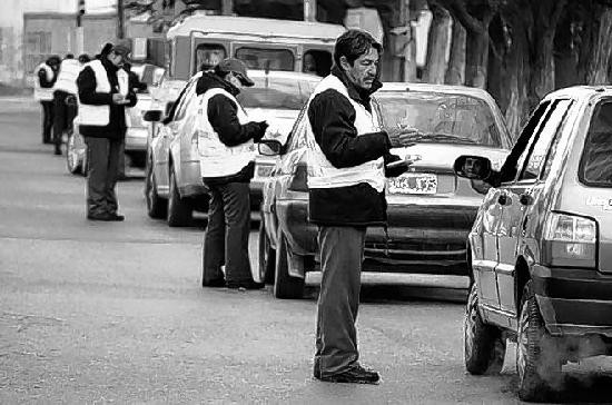 Los inspectores advirtieron que muchos conductores no usan el cinturn de seguridad. 