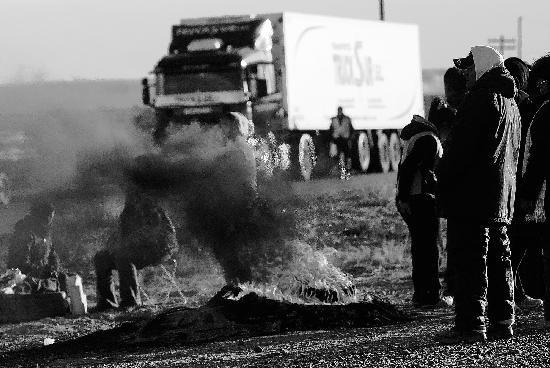 Los trabajadores mantuvieron ayer el piquete durante siete horas y esta maana volvern a la ruta. 