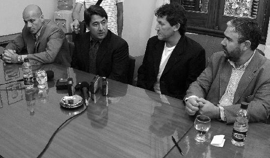 Verani, Rodrguez y Barbeito participaron en la cena del martes. 