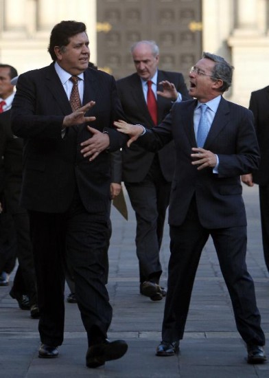 Uribe visit a su homlogo peruano y viajar tambin a la Argentina. 