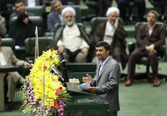 Ahmadinejad prometi cambios, pero la oposicin sigue sin reconocerlo. 