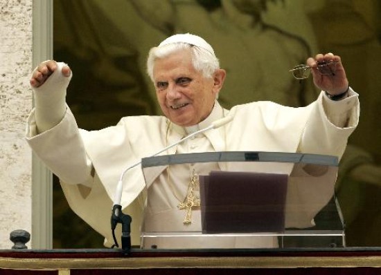 La polmica en torno a los nmeros oficiales de la pobreza dio mayor entidad a las palabras de Benedicto XVI. El ex presidente dijo compartir las palabras del Pontfice. 