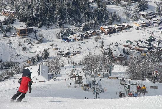 La ltima nevada, que esperaron todo el invierno, no tuvo incidencia en la alicada economa de Bariloche. 