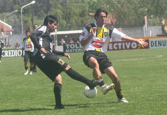 Santamarina vs. Cipolletti, uno de los dos partidos en que el Albinegro fue televisado. 