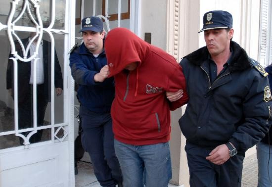 Gianotta fue detenido tras un allanamiento en su casa, donde hallaron droga y balas. 