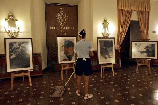 Fotos nuevas del lder fueron expuestas en una gran muestra en La Habana. 