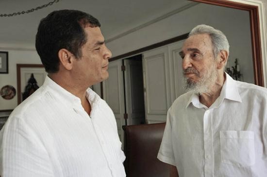 La prensa oficial divulg una foto donde se ve saludable al ex presidente cubano. 