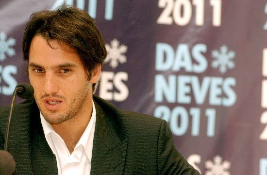 Pichot y Das Neves. Por ahora Agustn no quiere hablar de poltica ni candidaturas pero el ex rugbier no cierra las puertas del todo. La camiseta de Los Pumas y un amor interminable. 